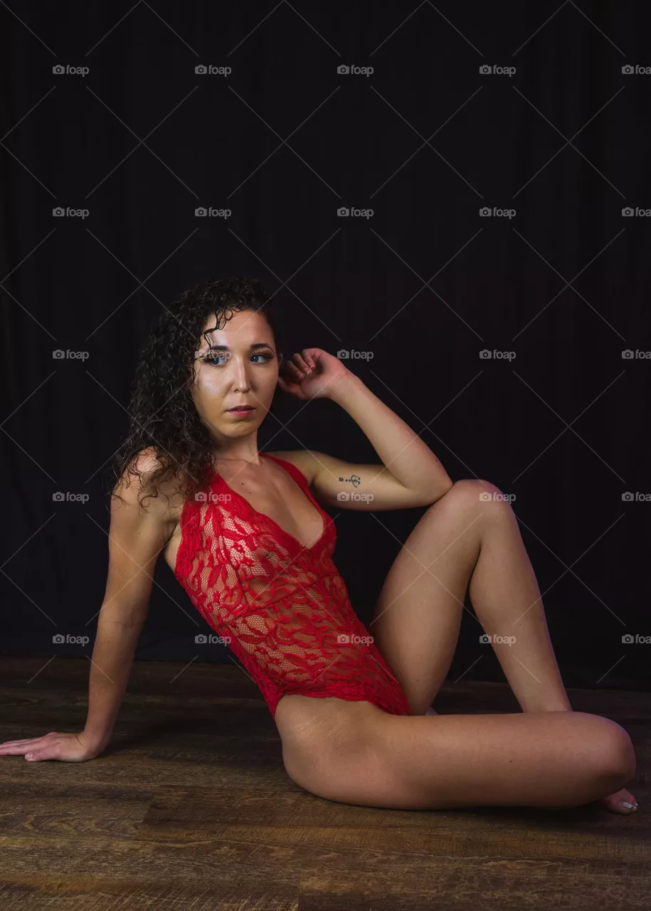 Boudoir Photography portraits are a luxurious and intimate way to celebrate your confidence, beauty and sensuality.