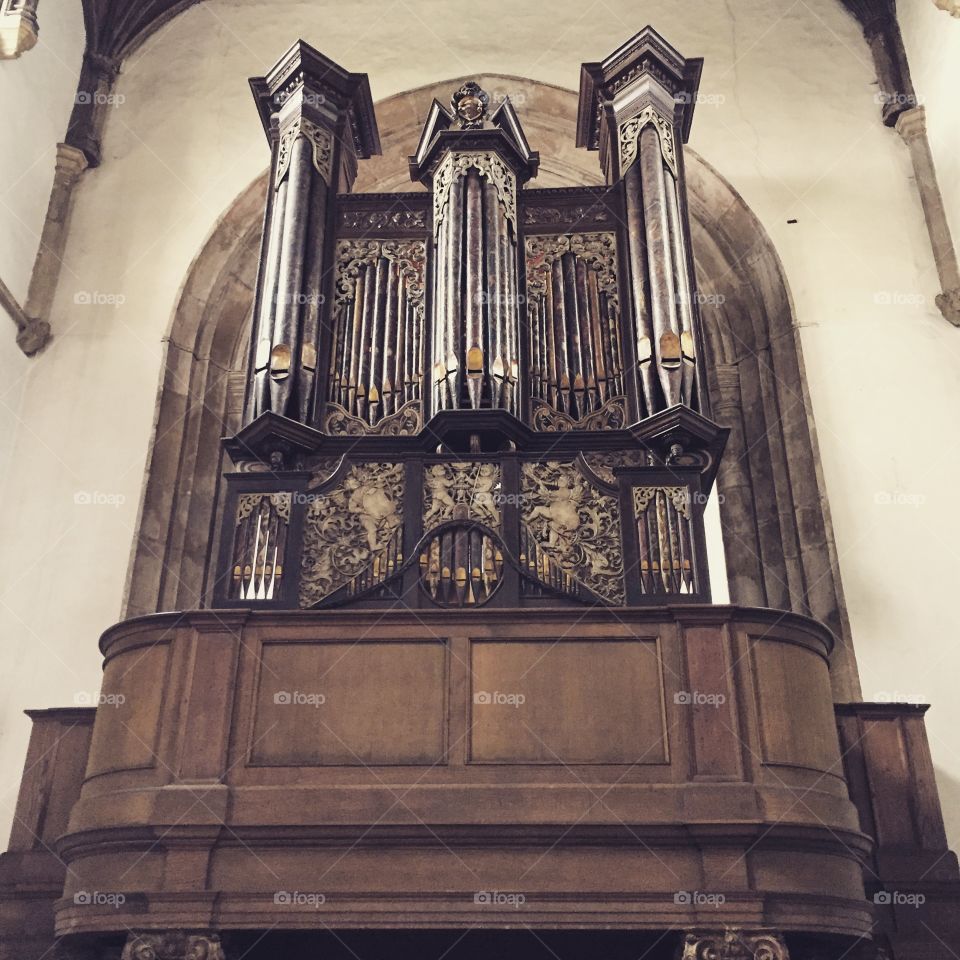 Ancient Pipe organ in England 