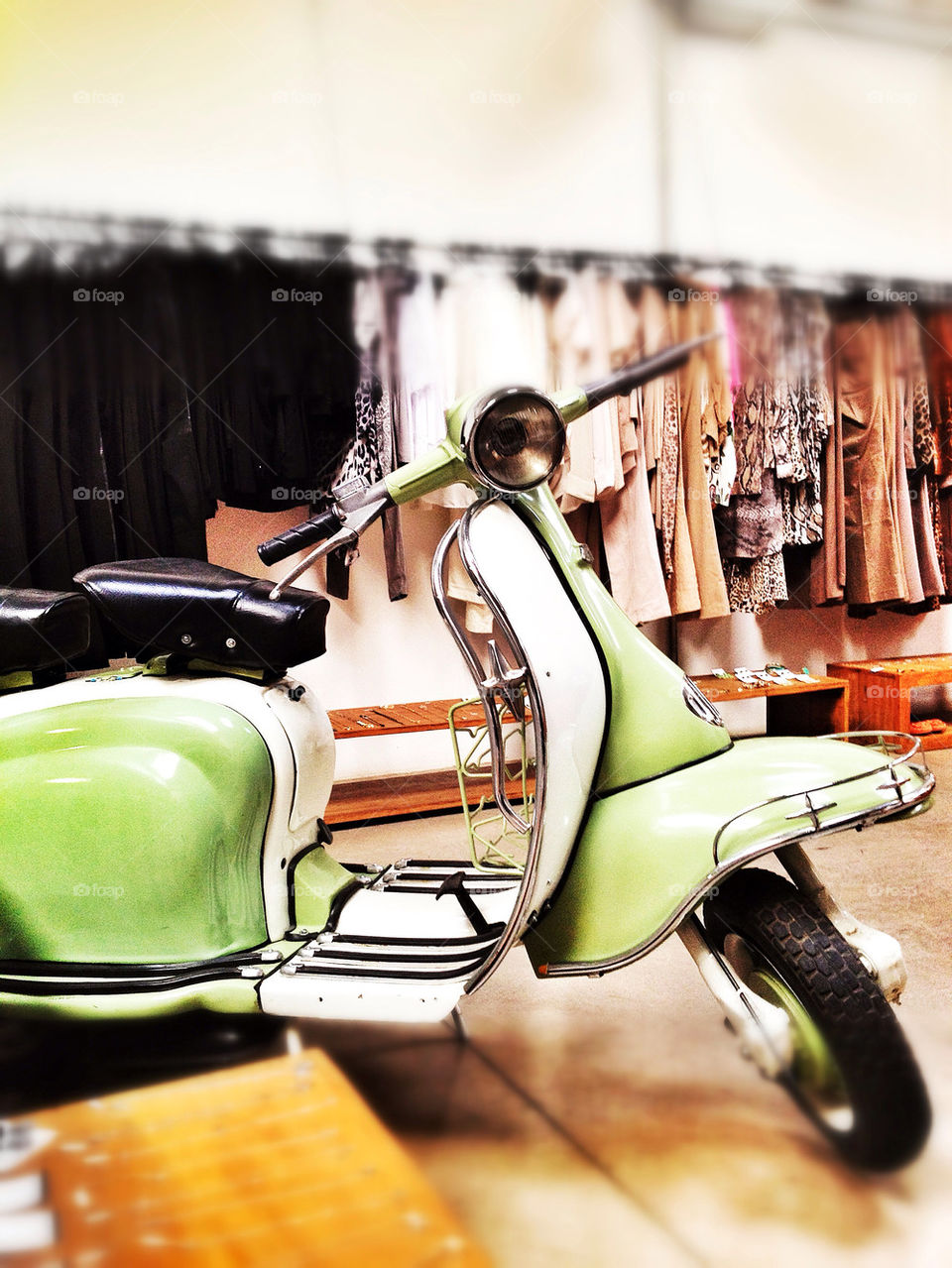 fashion scooter de vespa by daniel_leroy
