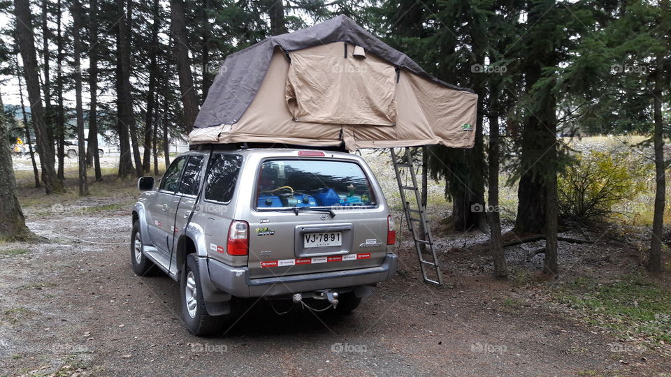 Roof top tent