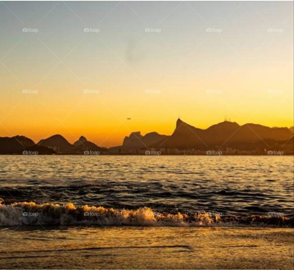 Rio de Janeiro continues to be beautiful