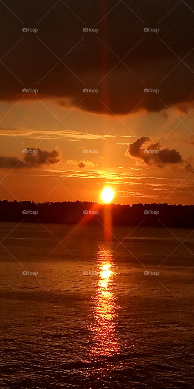 Same place different view
230121
#sunset
#port of tg pelepas