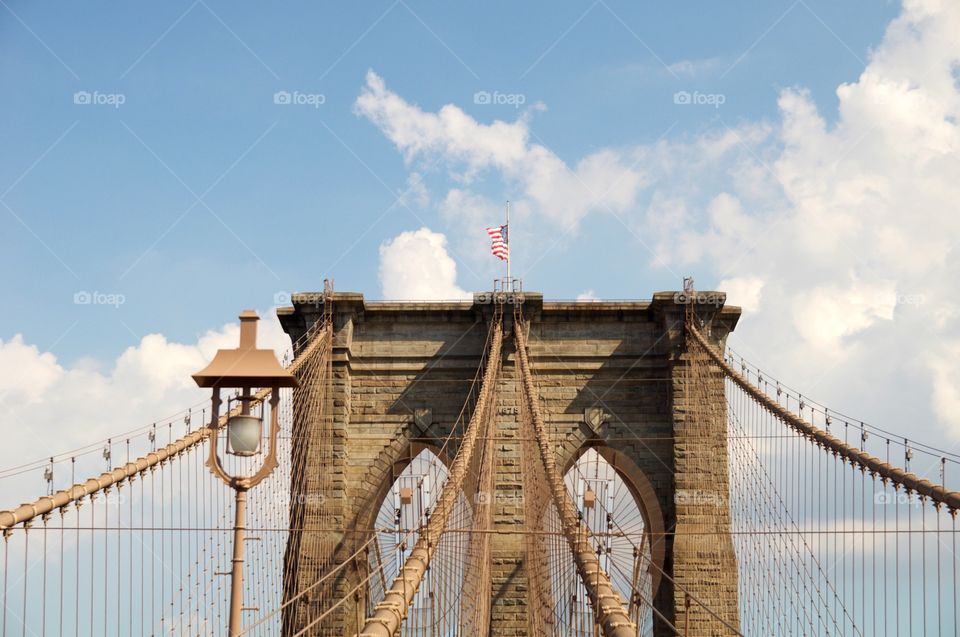 Looking up at the Brooklyn Bridge