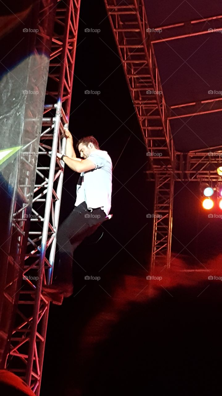 climbing while preforming