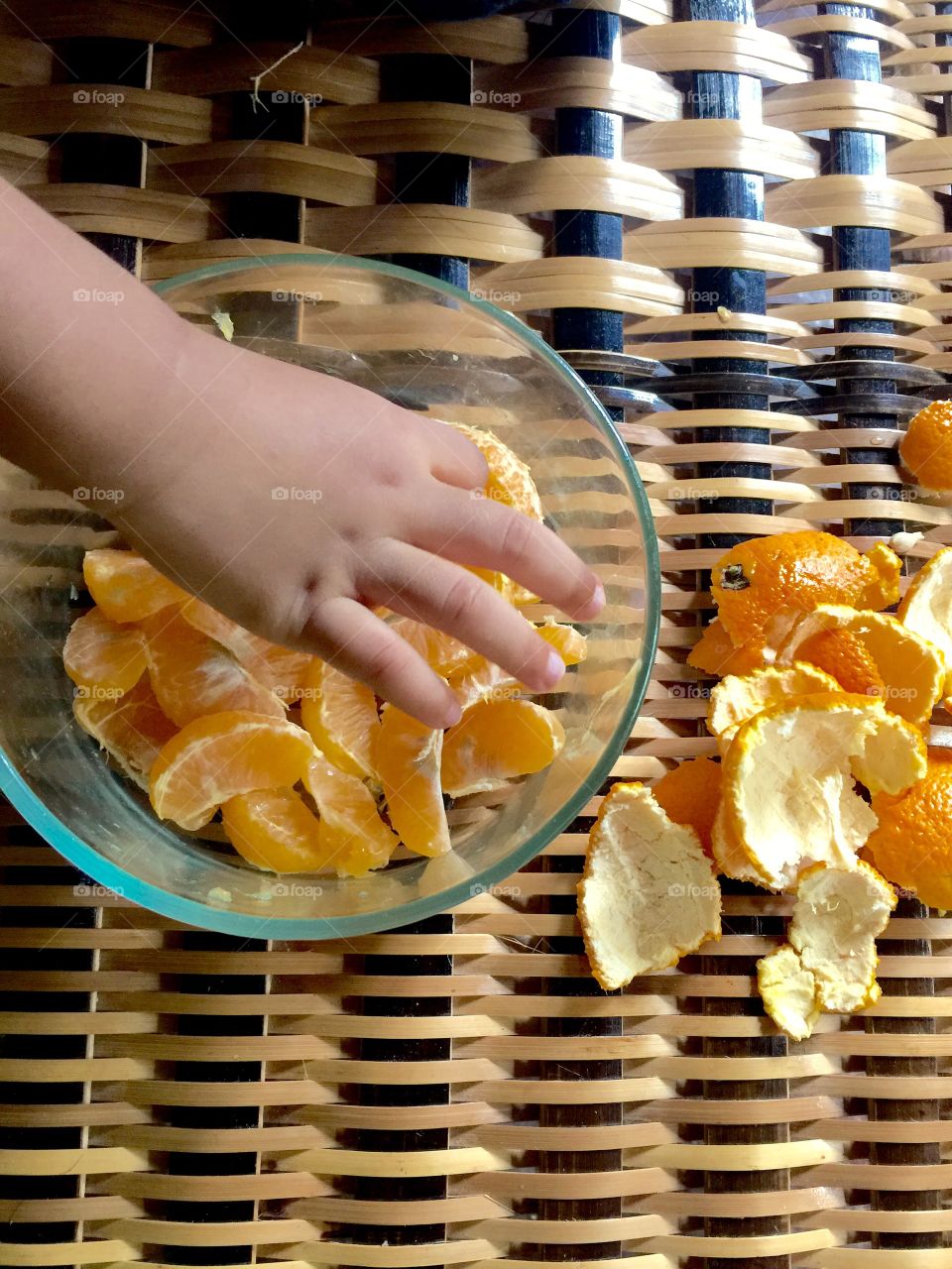 Eating oranges