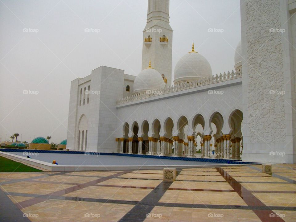 Sheikh Zayed grand mosque in Abu Dhabi 