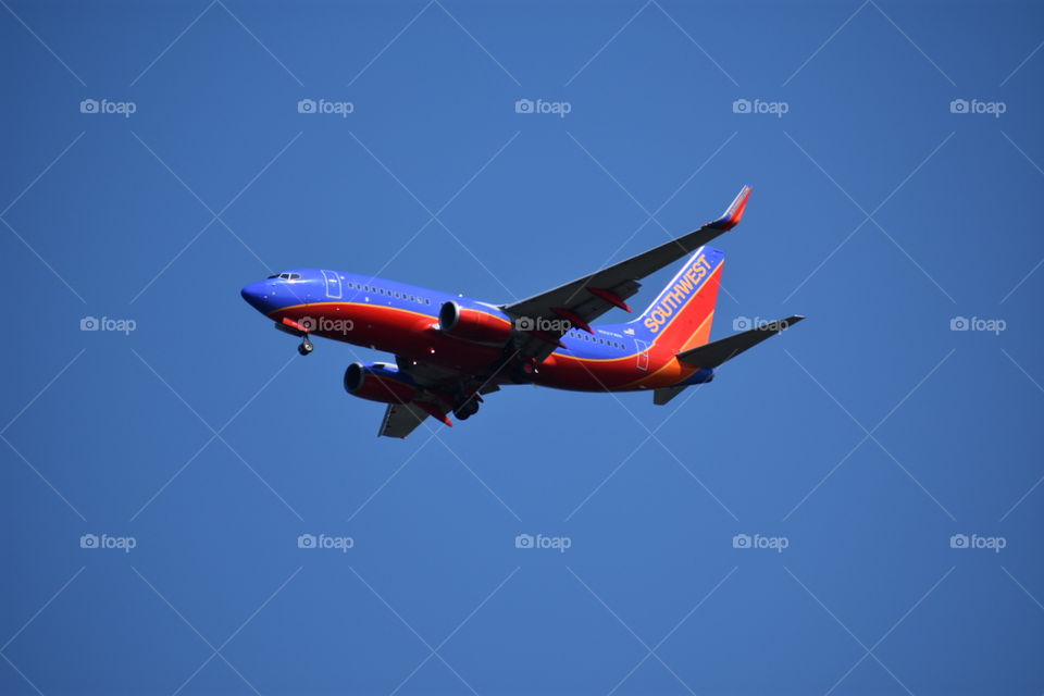Southwest Airlines coming in for landing