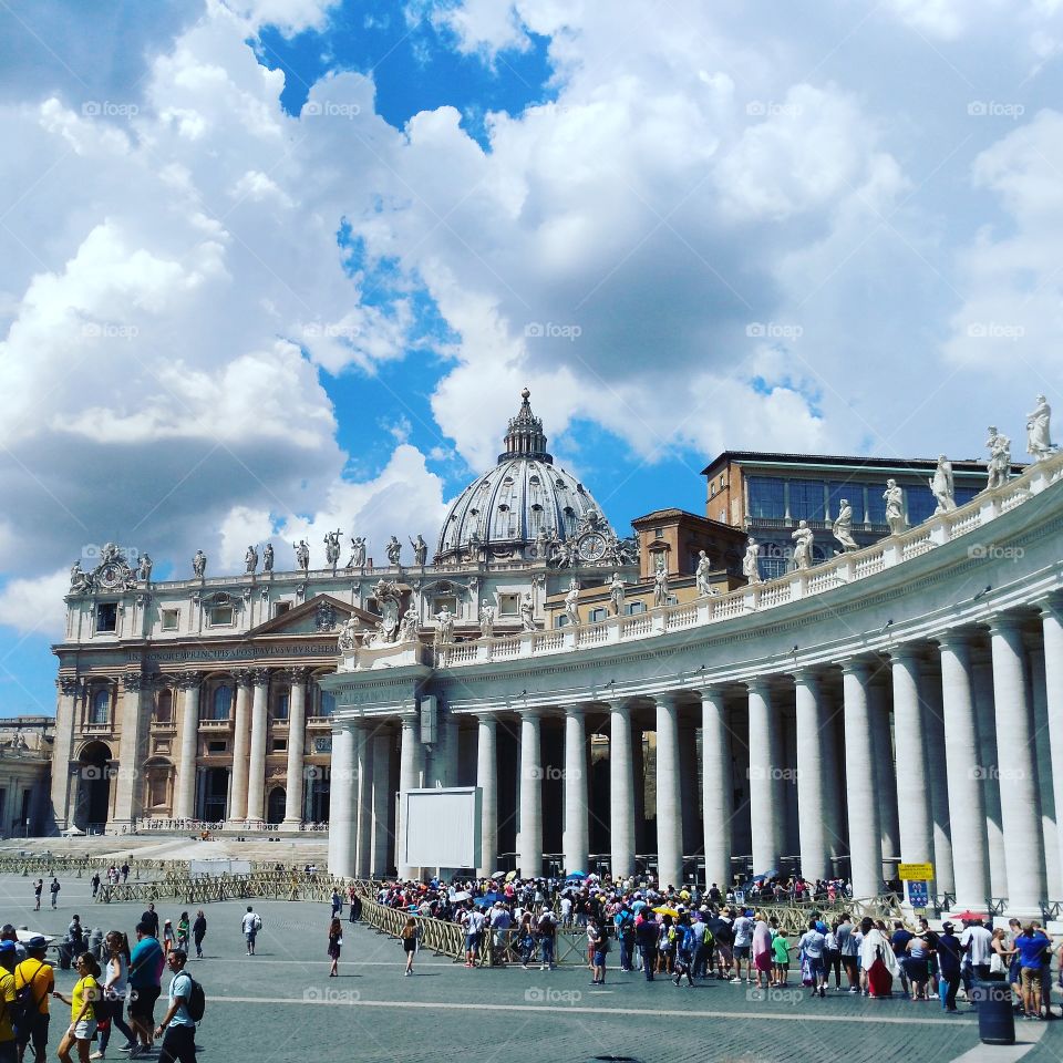 vatican st. Peter square cathedral
