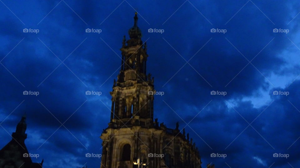 Kirche Dresden bei Nacht