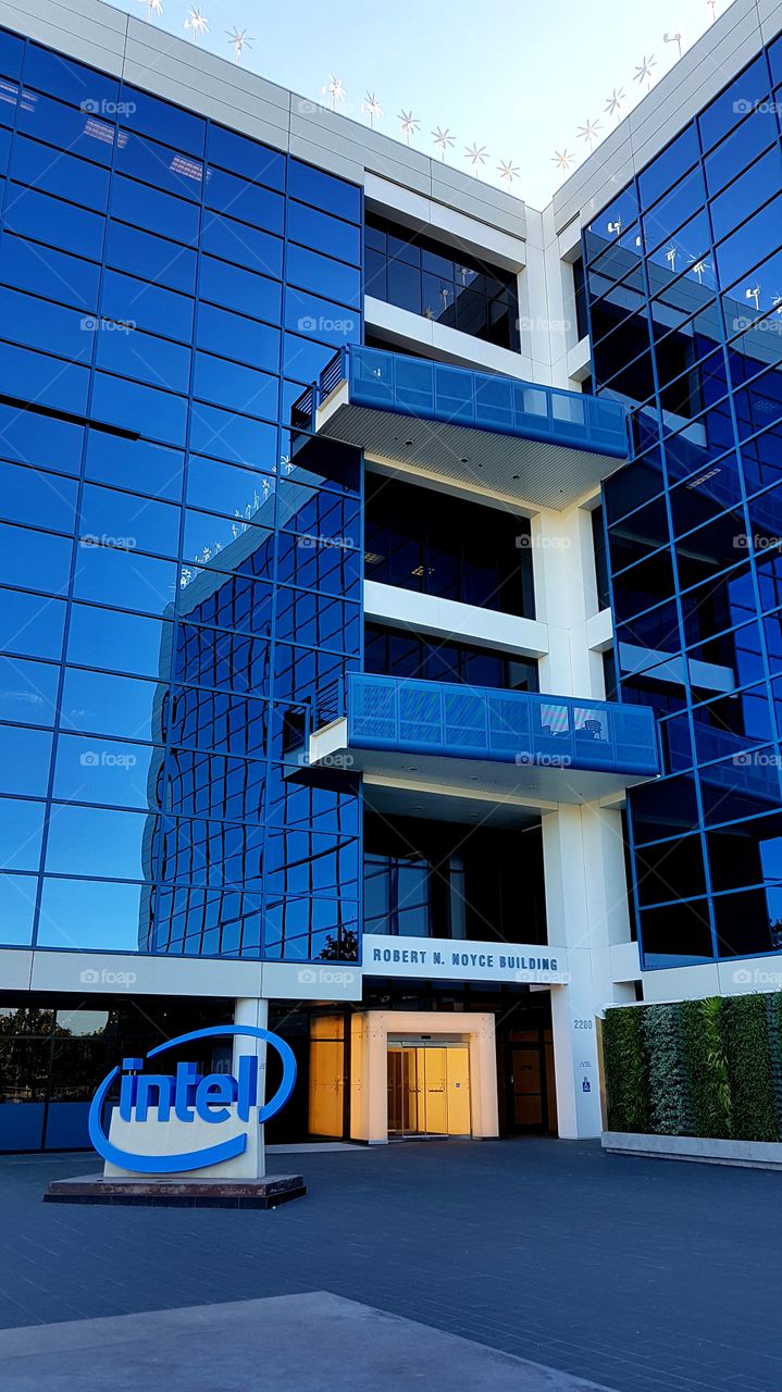 Intel's main building entrance in Silicon Valley