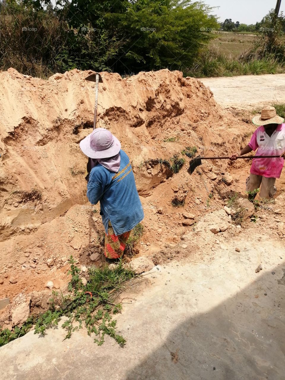Digging ditch Thailand