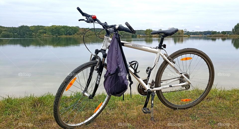 bike on a lake shore beautiful landscape, love bike 🚲