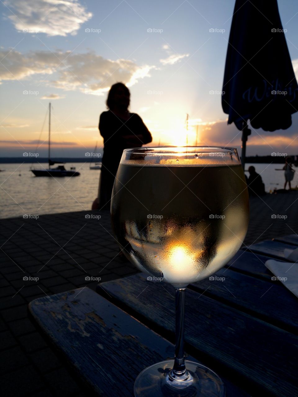 Glas Wein am Abend
glass of wine in the evening