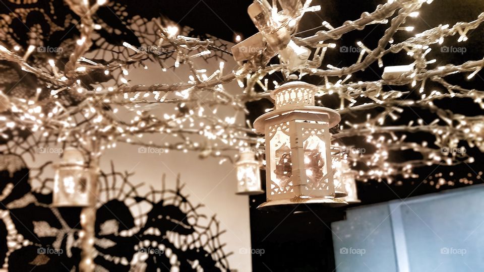 little lights, mini lanterns