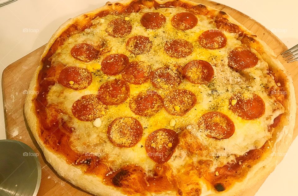 Pepperoni pizza 