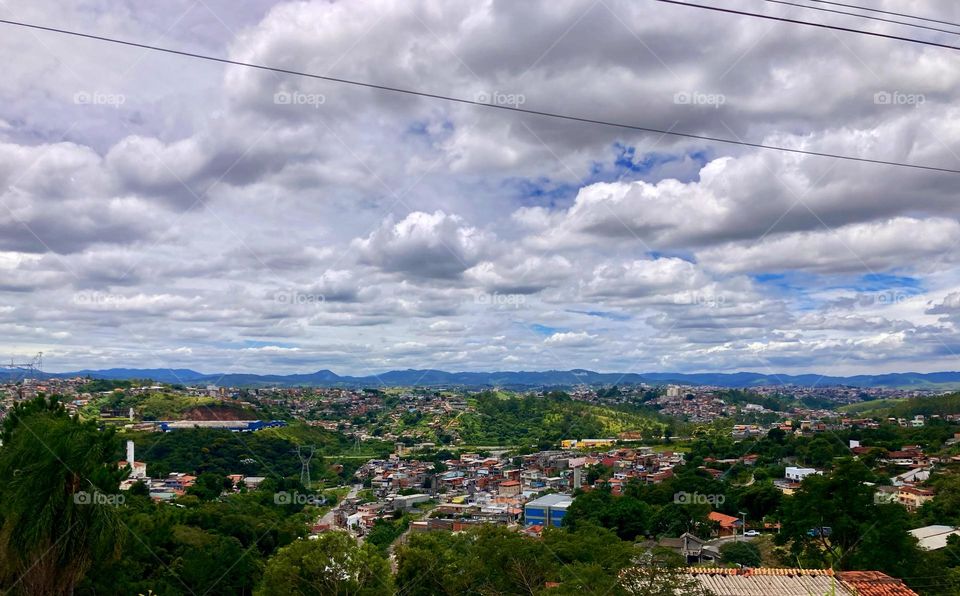 A vista da Rodovia Tancredo Neves para a cidade de #FranciscoMorato: um clique bacana!
As #nuvens carregadas estão chegando…
📸
#FOTOGRAFIAéNOSSOhobby