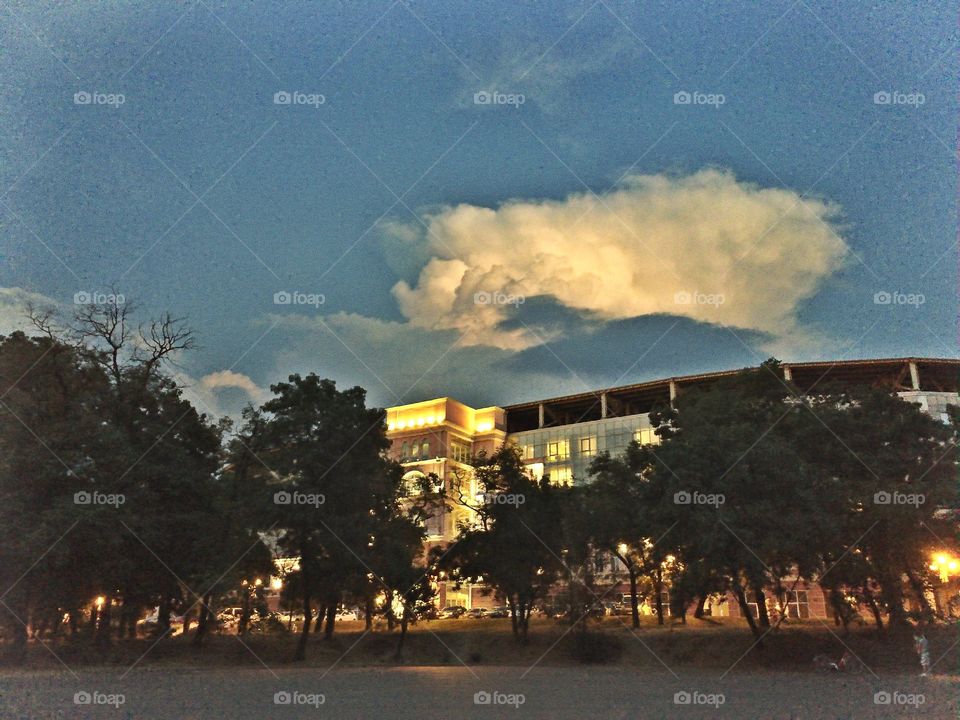 The City. Before rain.
