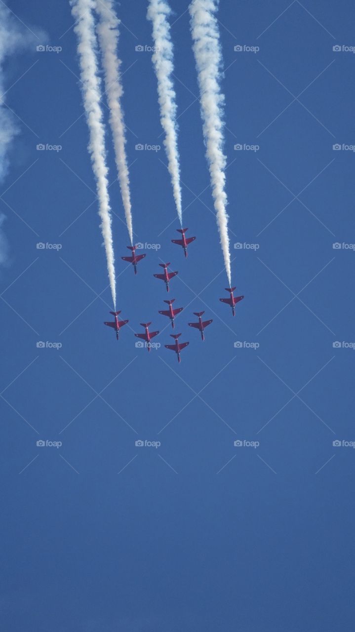 Red arrows