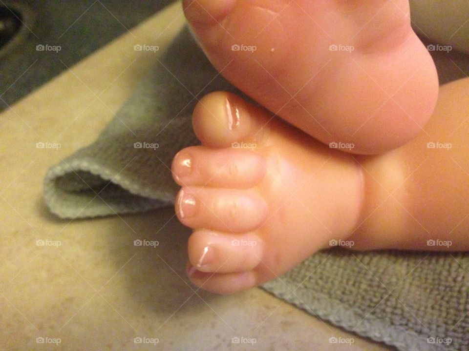 Toes