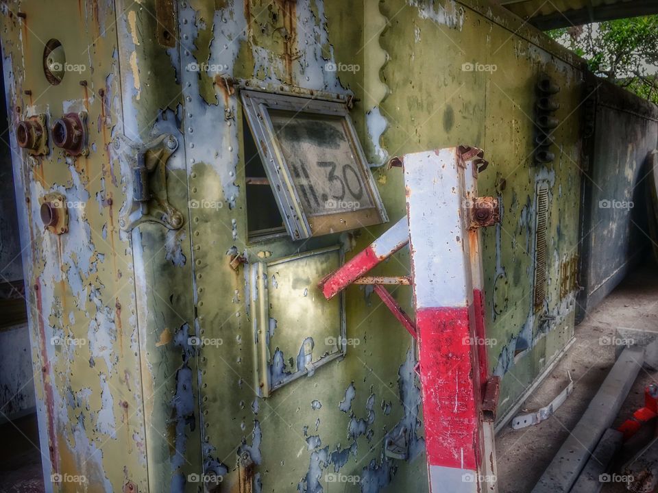 Contemporary Container