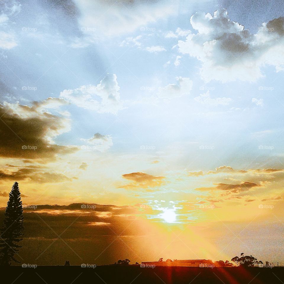 🌅Desperte, #Jundiaí!
Ótimo #sábado a todos.
🍃
#sol #sun #sky #céu #photo #nature #morning #alvorada #natureza #horizonte #fotografia #paisagem #inspiração #amanhecer #mobgraphy #mobgrafia #FotografeiEmJundiaí