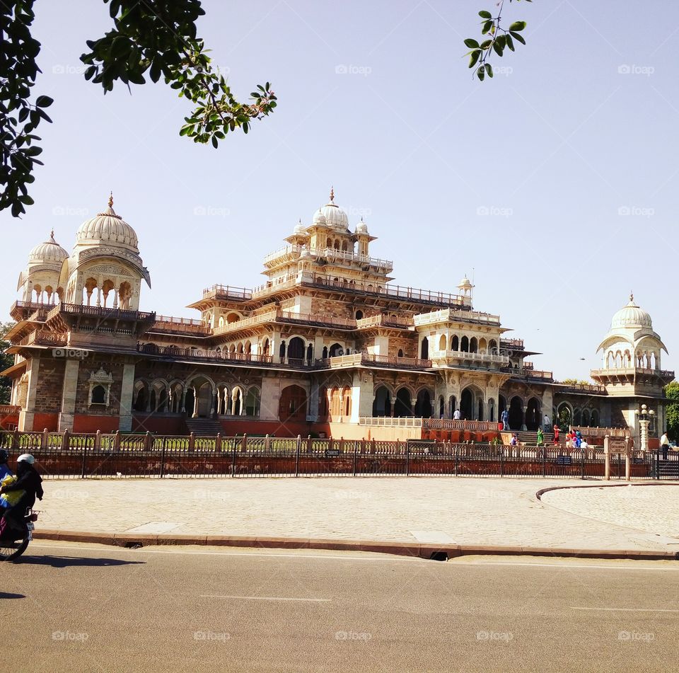 albert hall museam
  when you visit in Jaipur,Rajsthan ,India 
you know that our heritage palaces and visiting palaces.