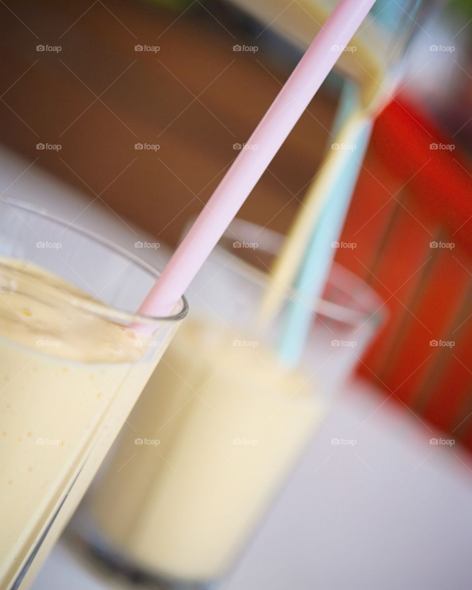 Smoothies with straws