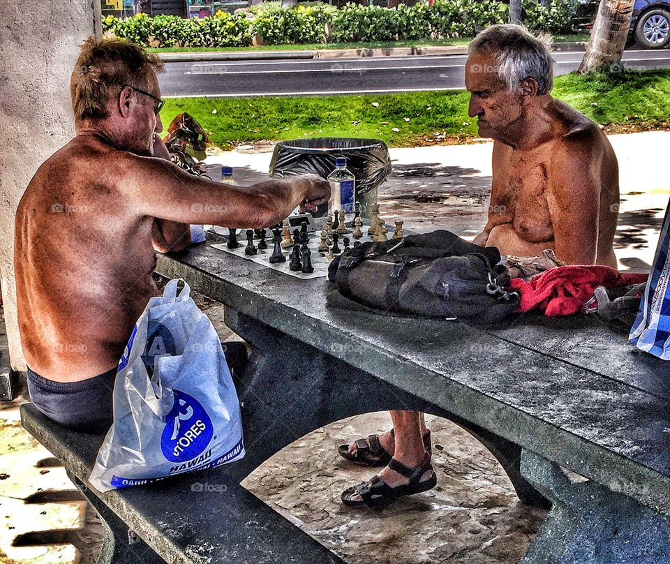 Chess players in Waikiki