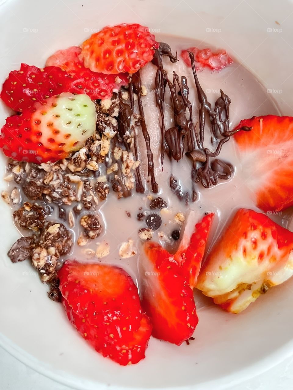 strawberry chocolate oat meal