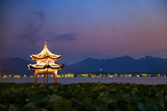 夜西湖