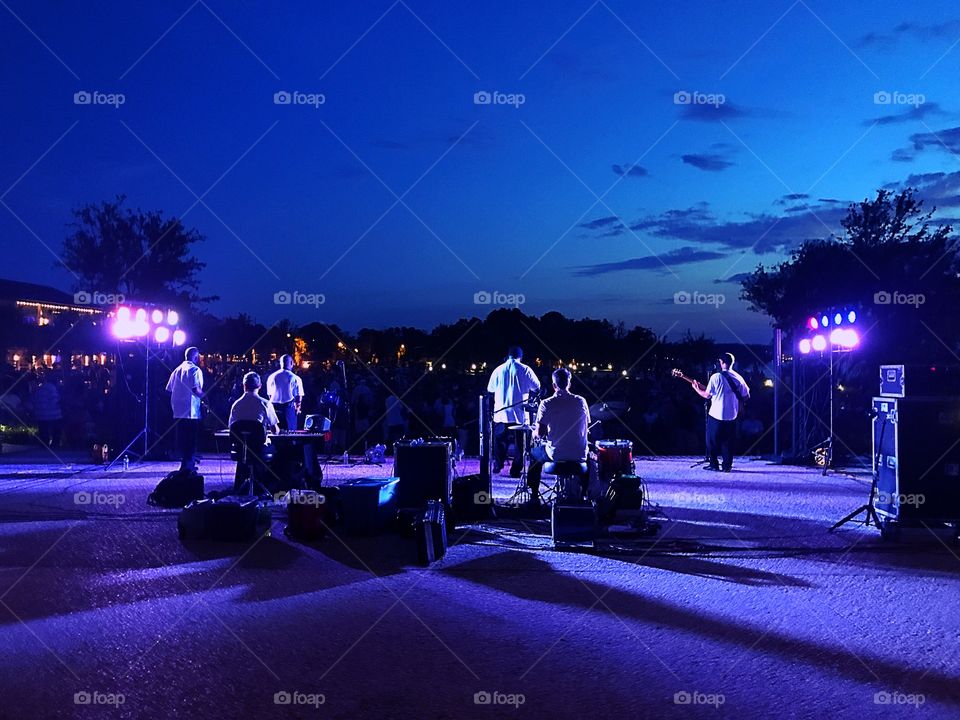 Evening concert in the park! 