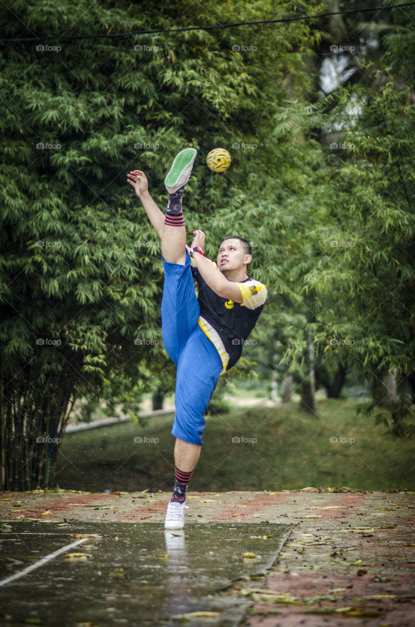 Sepak Takraw (kick volley)