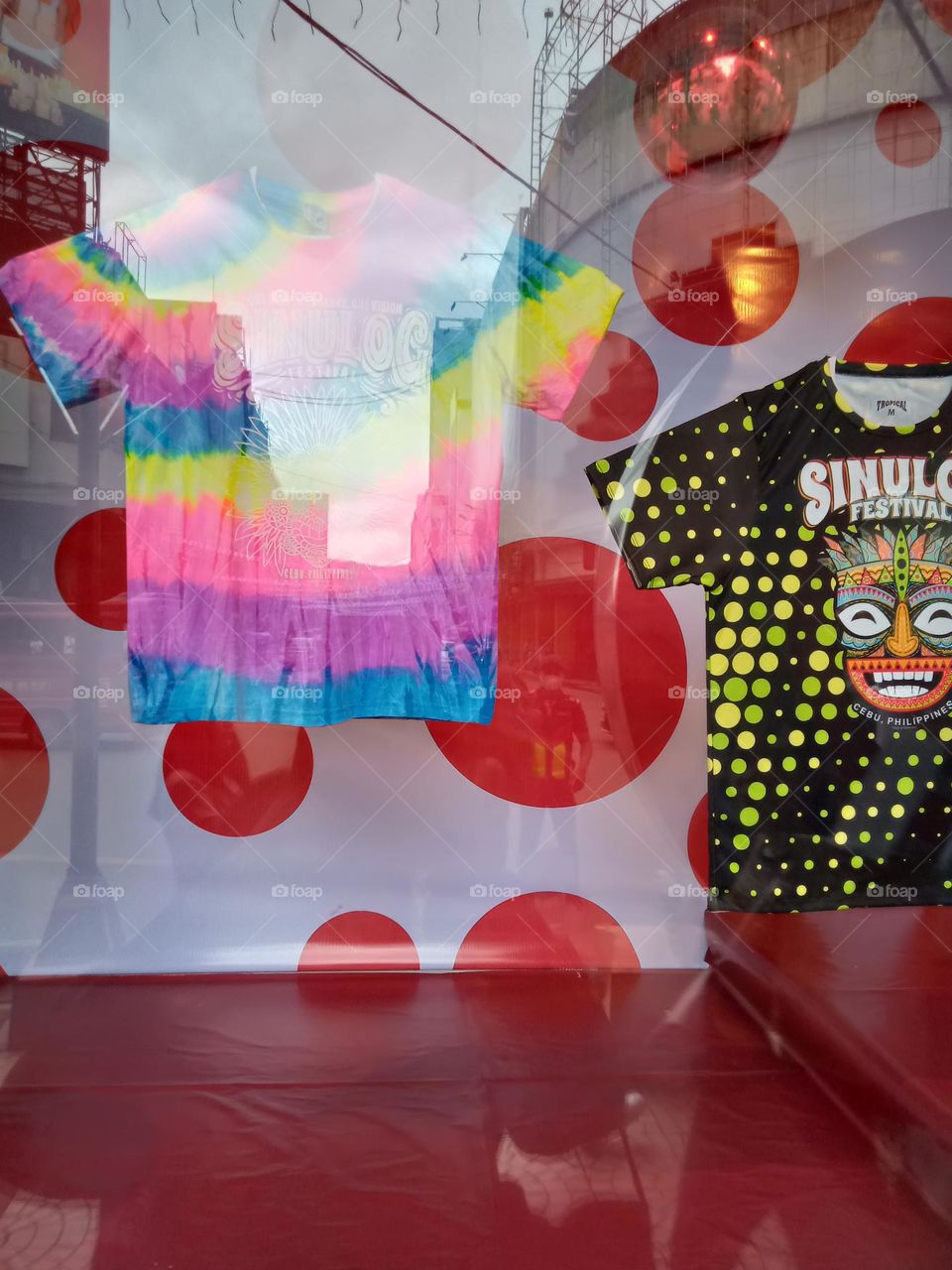 SINULOG TSHIRTS ARE AVAILABLE DURING THIS FESTIVAL,,GRAND PARADE AND MARDI GRAS WILL BE TOMORROW