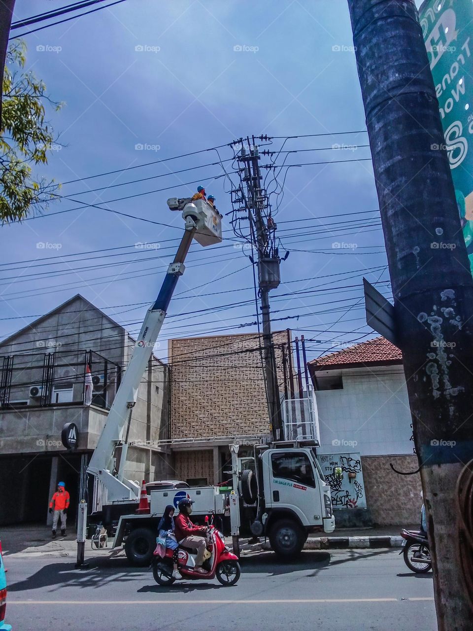 Repair of electrical substations on the street