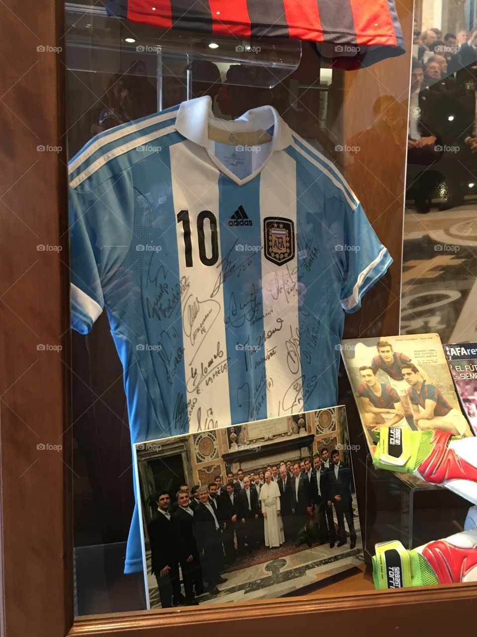 Argentine football objects-Vatican Museum