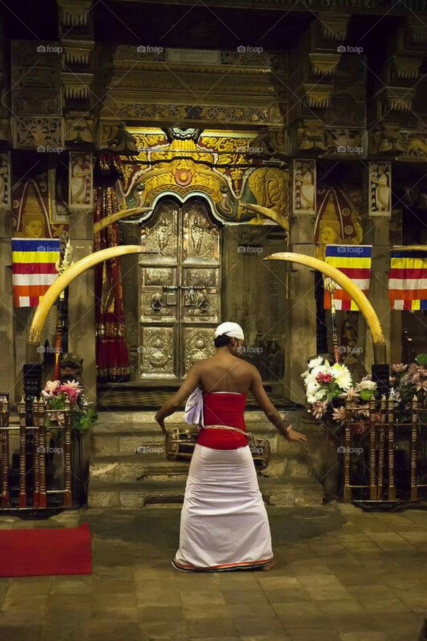 Inside The Temple of Dalada Maligava The Temple Of The Tooth