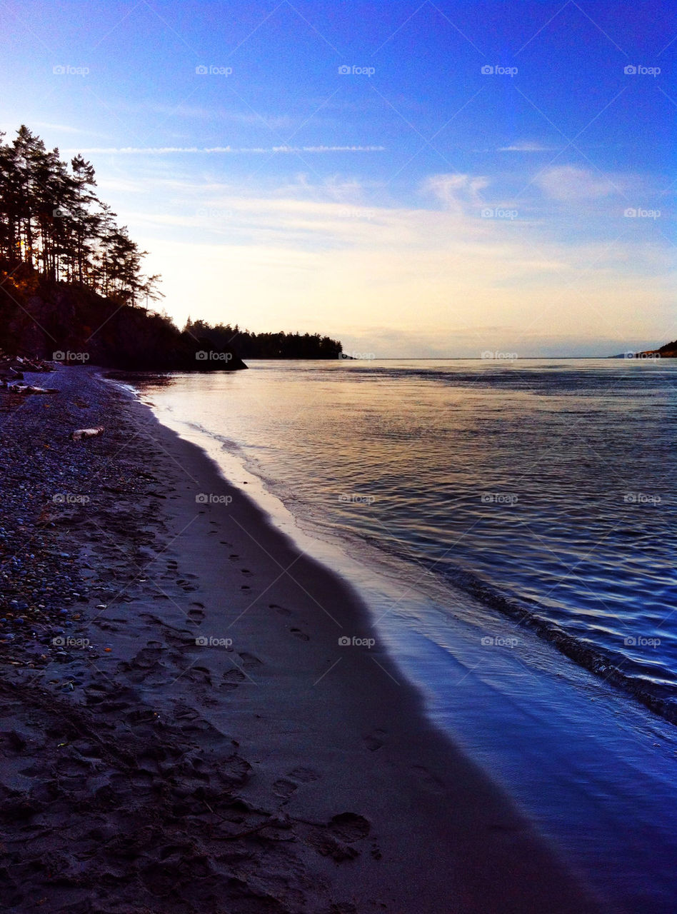 beach ocean sky sunset by elundeen