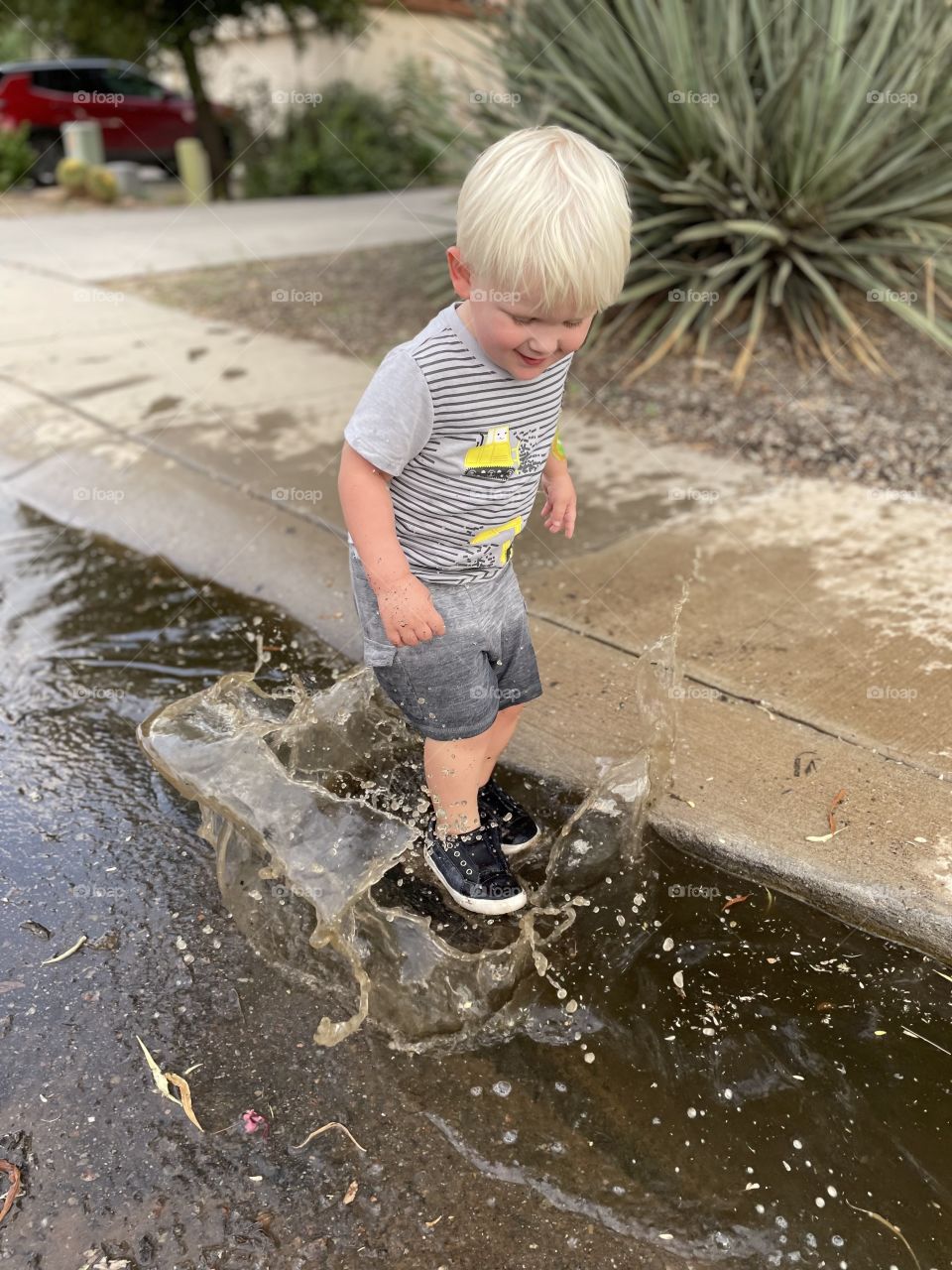 Puddle splashing!