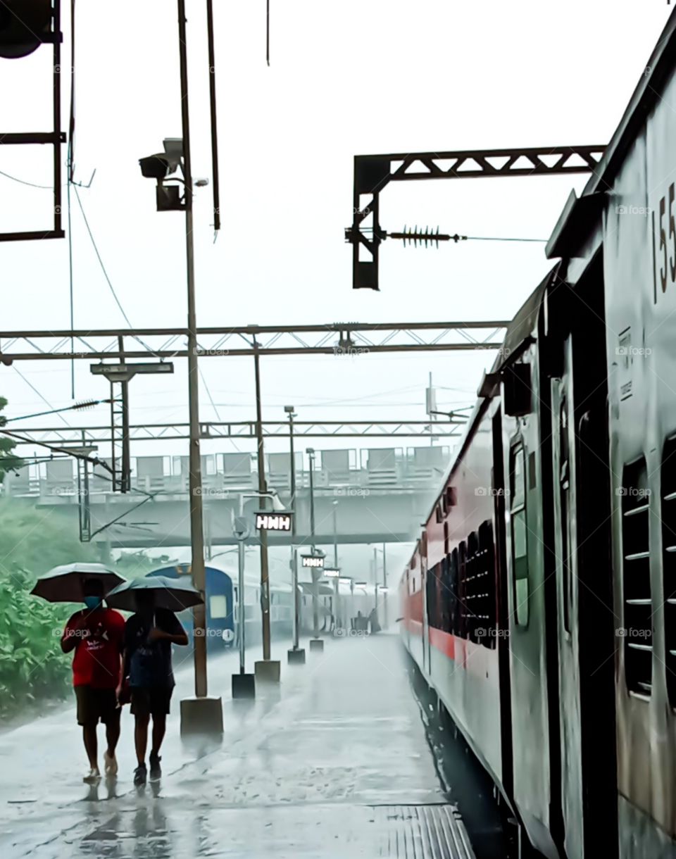 travelling in rainy season ❣️fresh smell all day