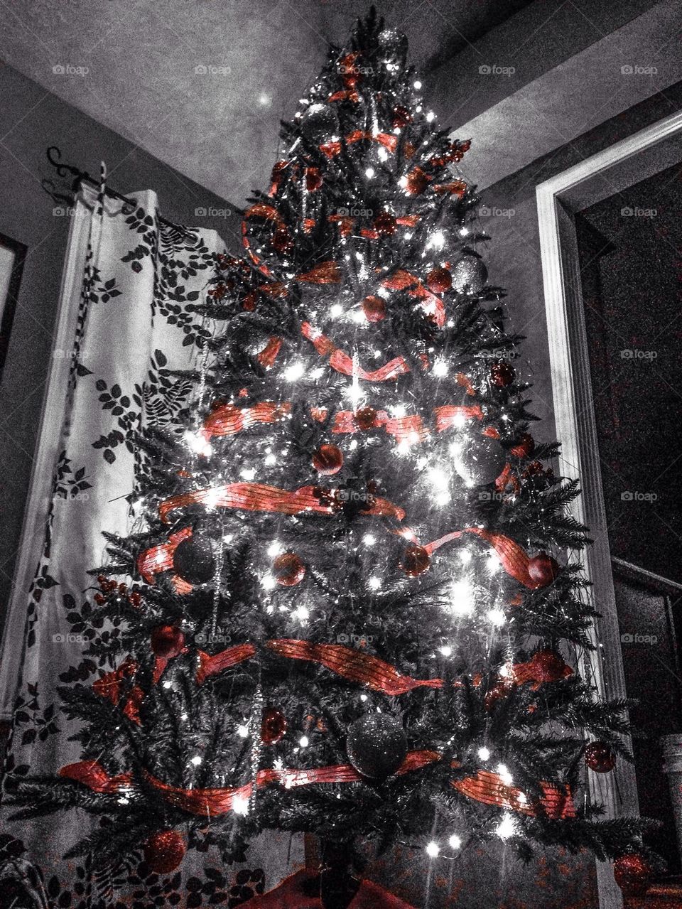 Black-and-white and red Christmas tree