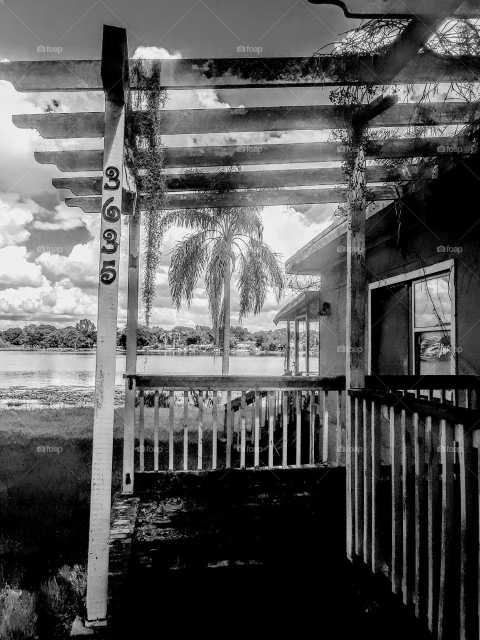 abandoned home on lake