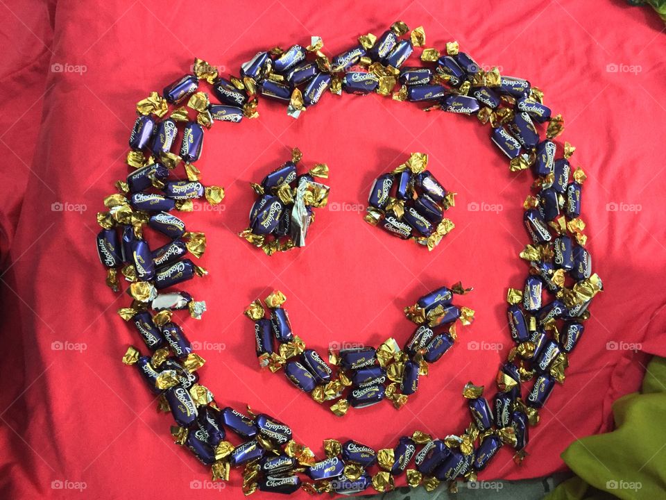 Smiley of bunch of toffees