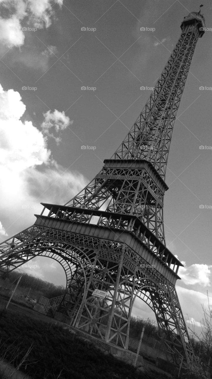 Eiffel Tower reloaded