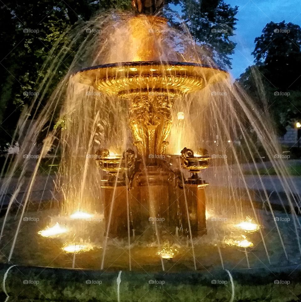 Water fountain