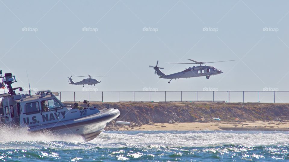 Amazing moment captures! Real life United States Navy Captains on boats and helicopters heading out to take care of the business at hand. Through the ocean and through the air! Happy Veterans Day weekend. Thank you to all who serve. Tonythetigersson 