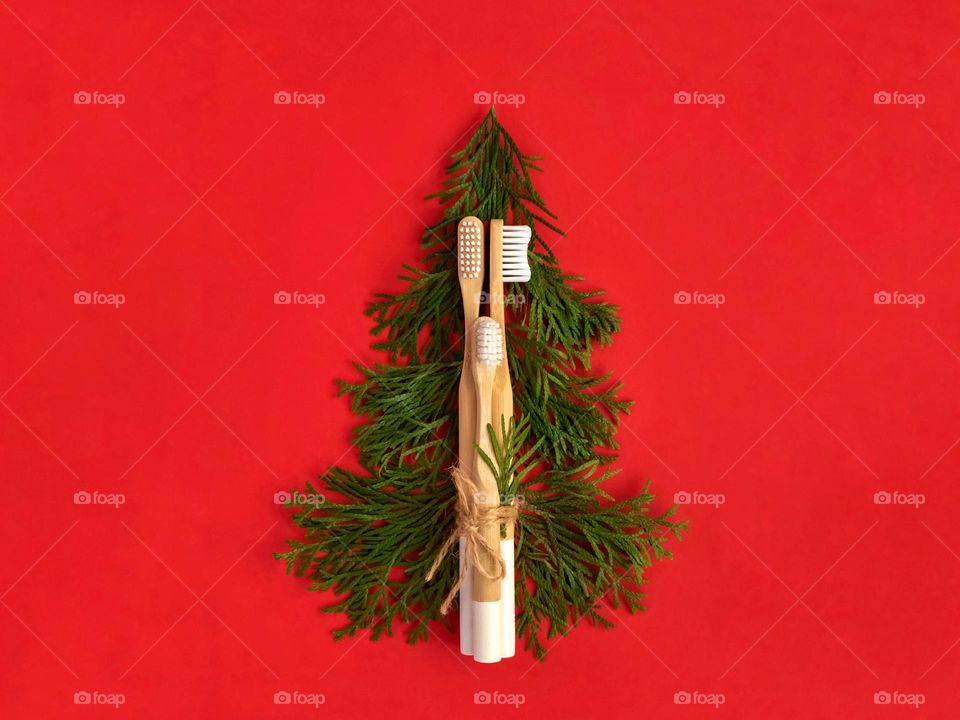 Bamboo toothbrush, Christmas tree, red, eco, white cedar