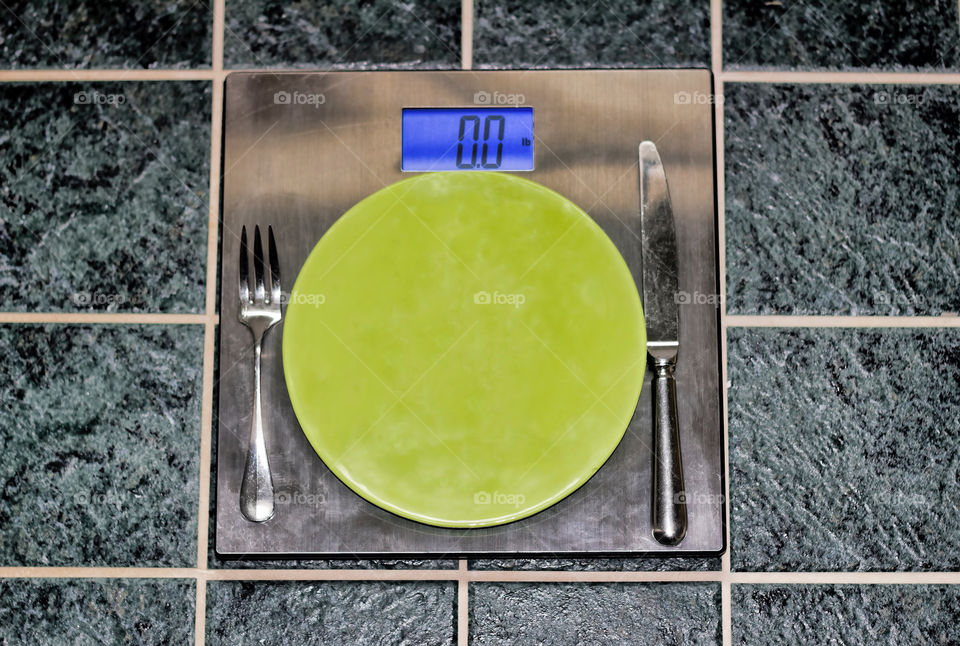 Place setting on weight scale