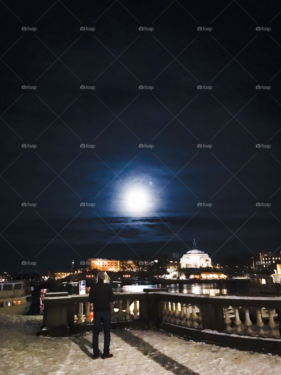 fullmoon winter stockholm