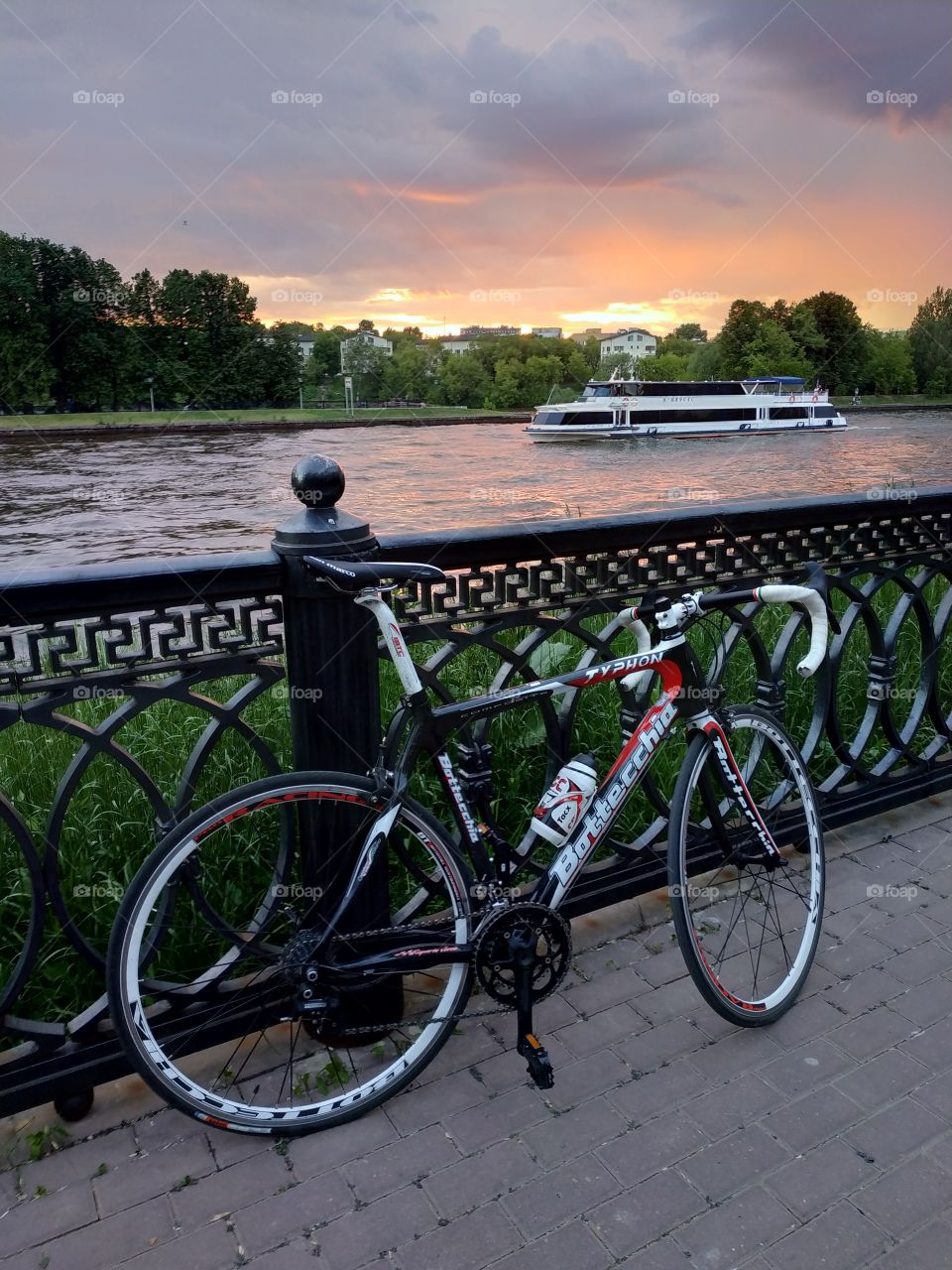 Sunset bike.