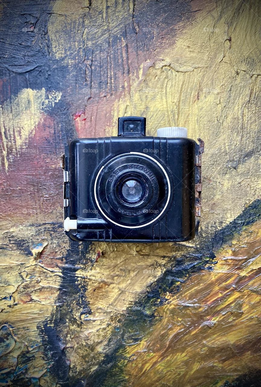 The Kodak Baby Brownie Special on acrylic painting.